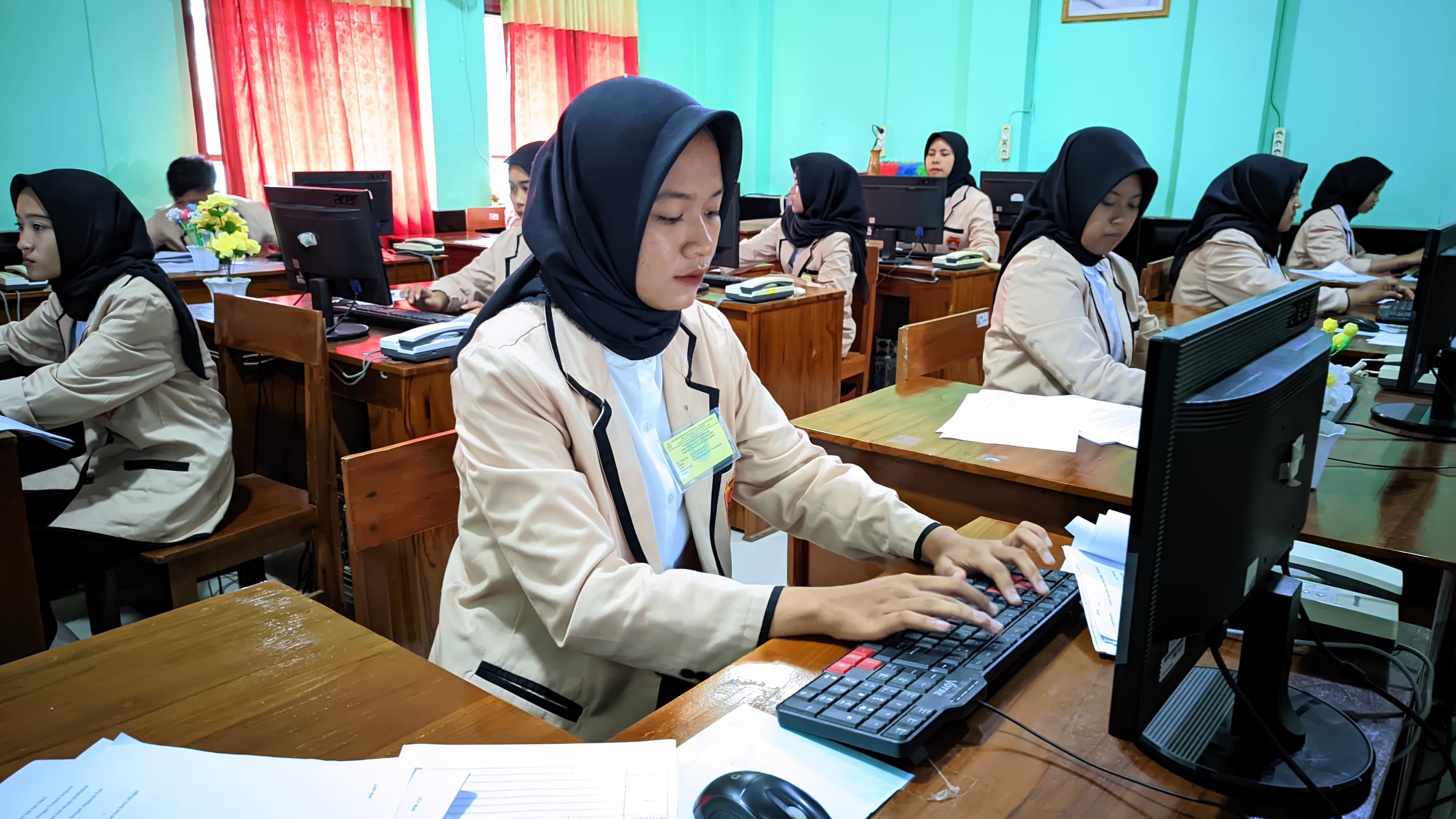 Manajemen Perkantoran dan Layanan Bisnis (MPLB)