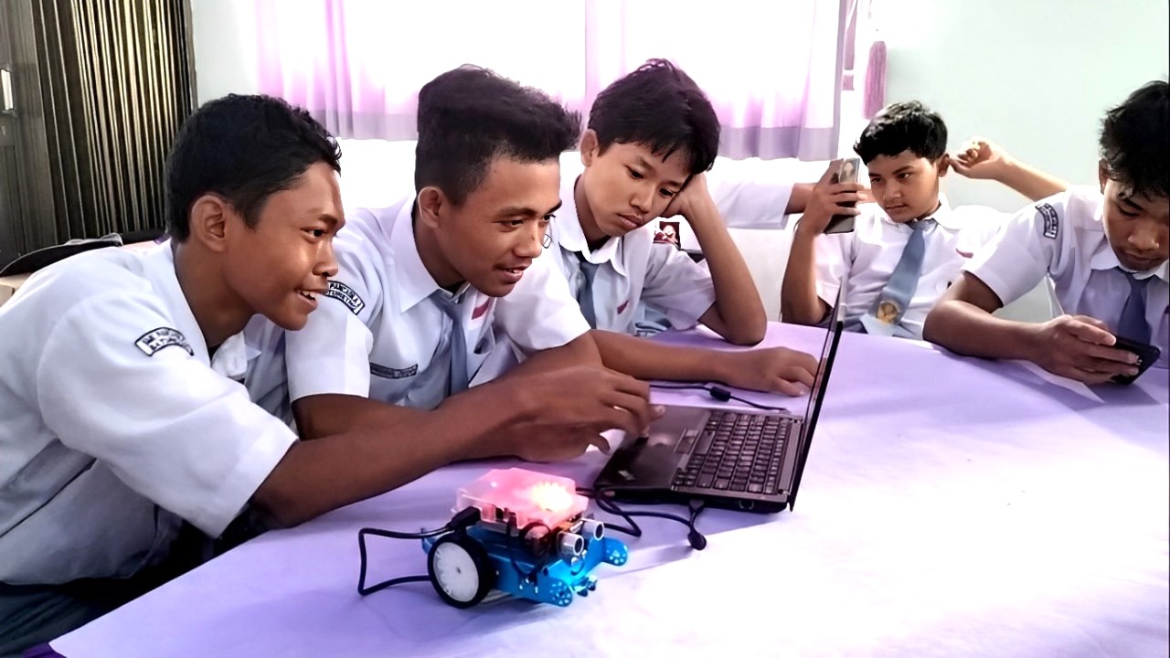 Teknik Jaringan Komputer dan Telekomunikasi 1
